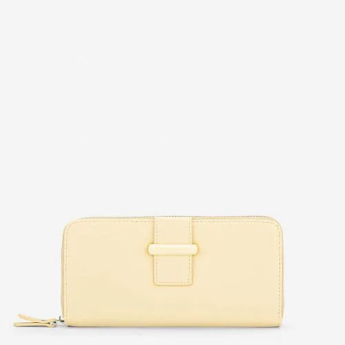 Clutch with decorative lock of the same color - WAL 0328