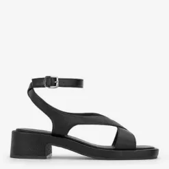 Block heel sandals with woven straps